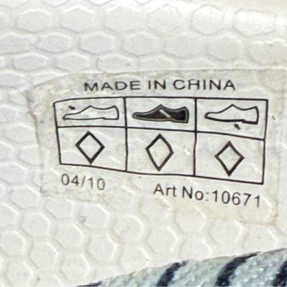 CROCS Tully Clog Cushioned Insole Women’s Size 8 Slip On Comfort‎ 10671 White - Picture 9 of 10